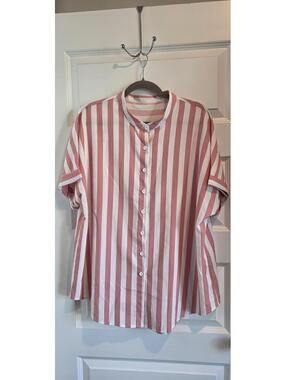 Pink and White Striped Short Sleeve Button Front Shirt XXL